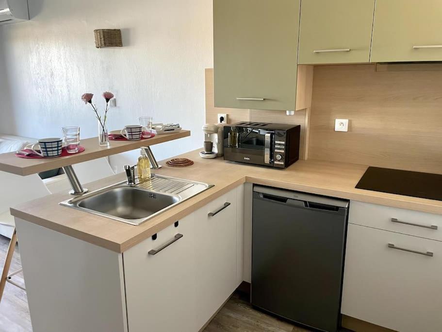 Appartement Vue Mer, 5Min A Pied De La Plage, Parking Prive Vallauris Ngoại thất bức ảnh